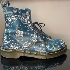 Men’s size 13 Dr. Martens